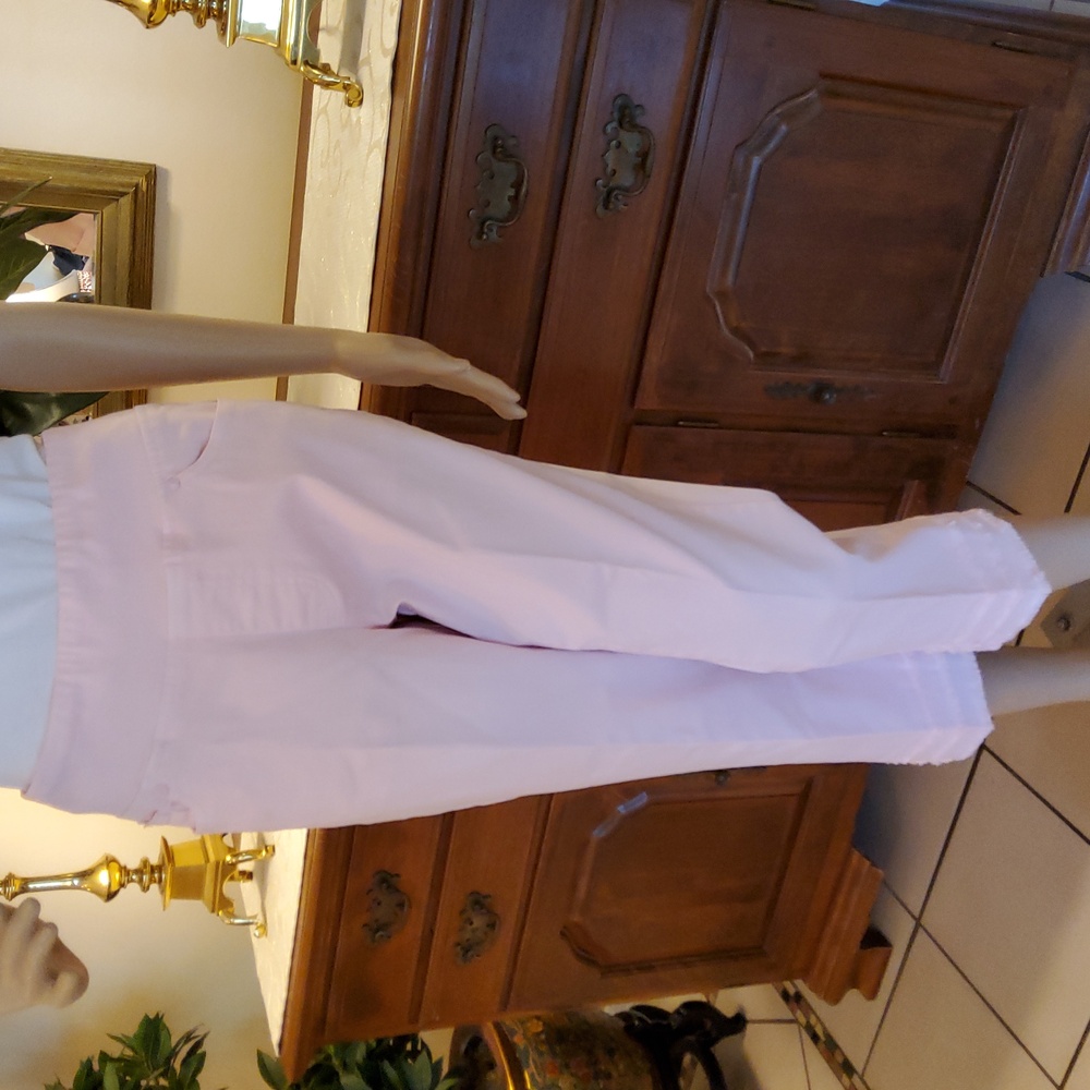 Belle by Kim Gravel Reg TripleLuxe Twill Triple Fray Crop Jean